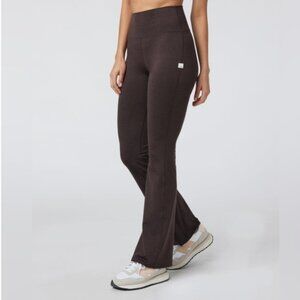 Vuori Halo Slim Flare Pant - Java - sz S